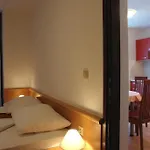 Hostin Roza Duga Uvala * Krnica