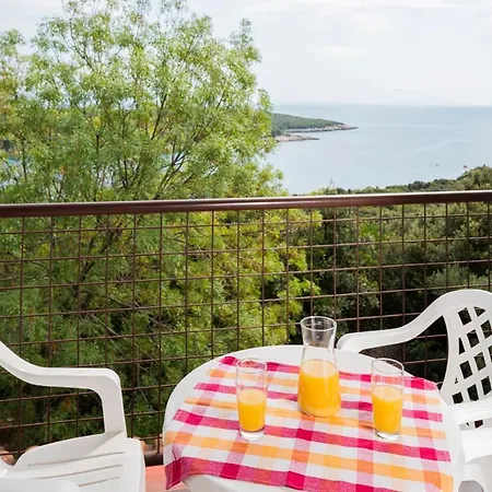 Hostin Roza Duga Uvala * Krnica