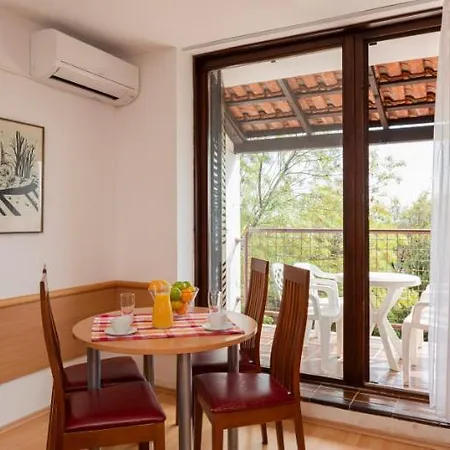 Hostin Roza Duga Uvala Апартаменты *