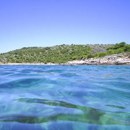 Hostin Roza Duga Uvala Крница