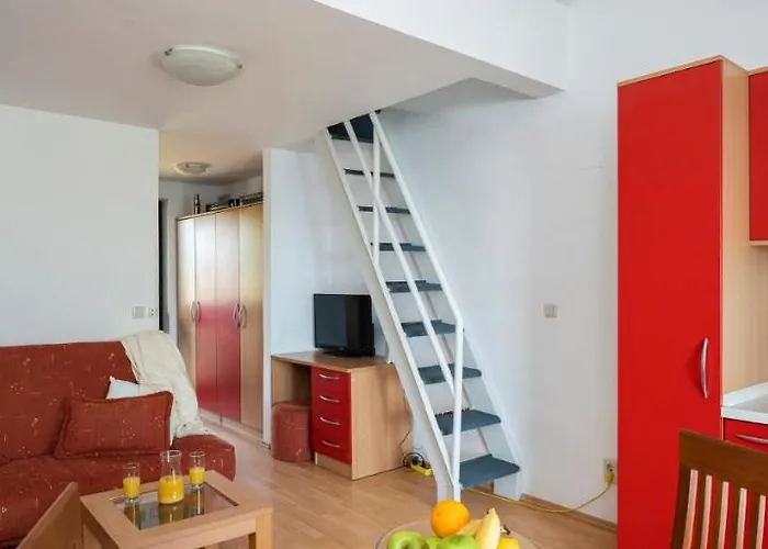 Hostin Roza Duga Uvala * Krnica