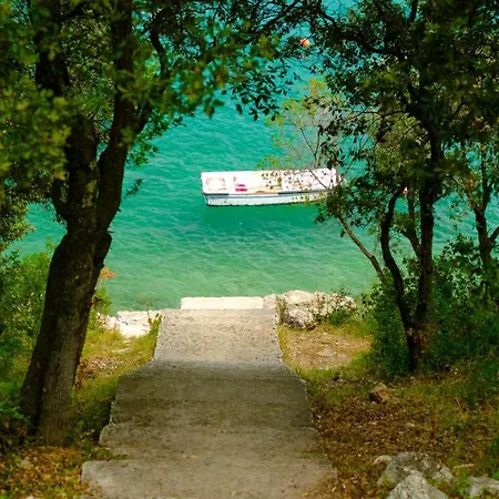 Hostin Roza Duga Uvala