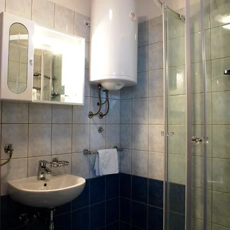 Hostin Roza Duga Uvala * Krnica