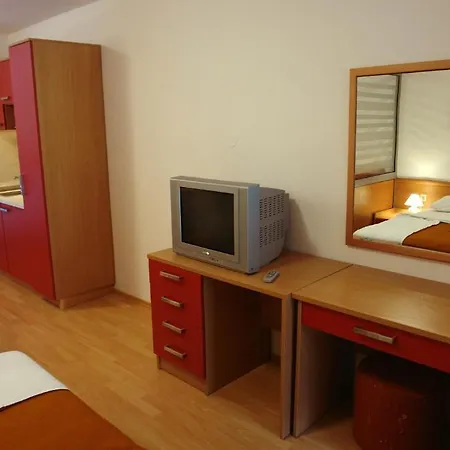 Hostin Roza Duga Uvala * Krnica