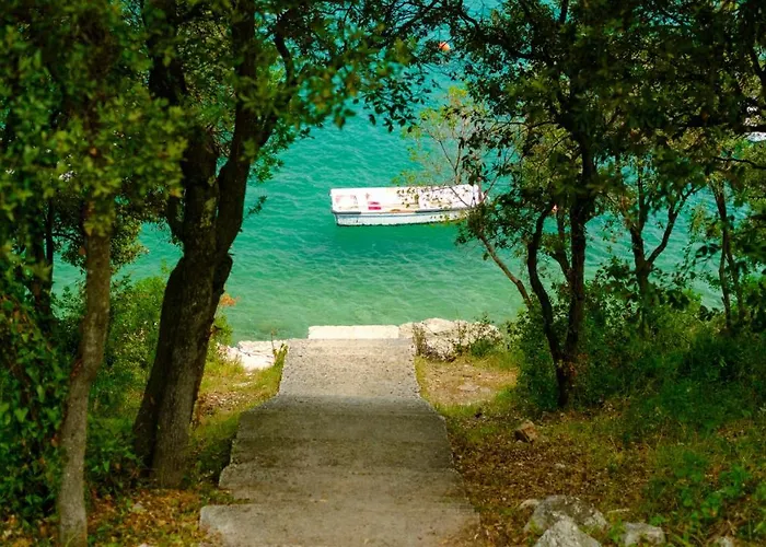 Hostin Roza Duga Uvala