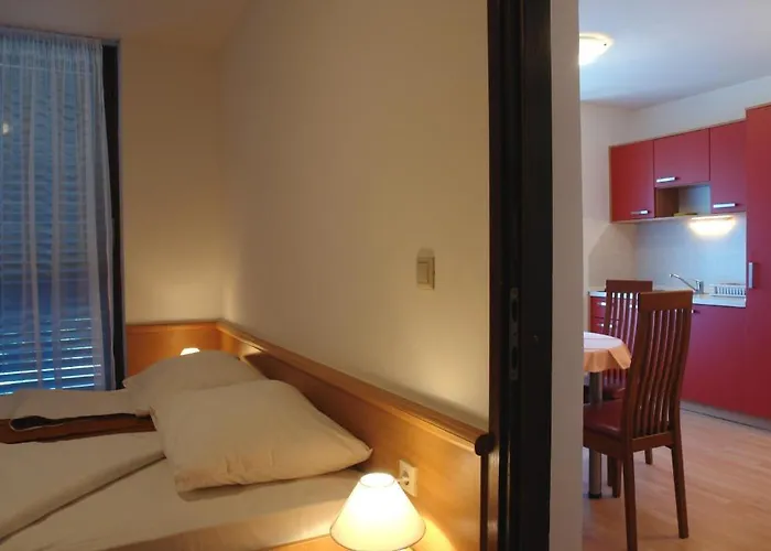 Hostin Roza Duga Uvala * Krnica